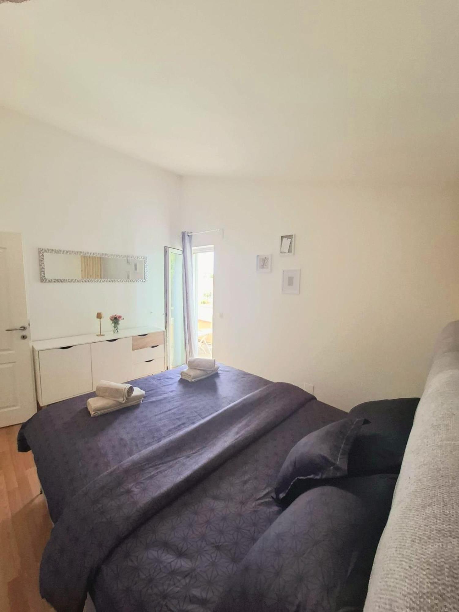 Apartman Simun Apartment พรีมอชเตน ภายนอก รูปภาพ