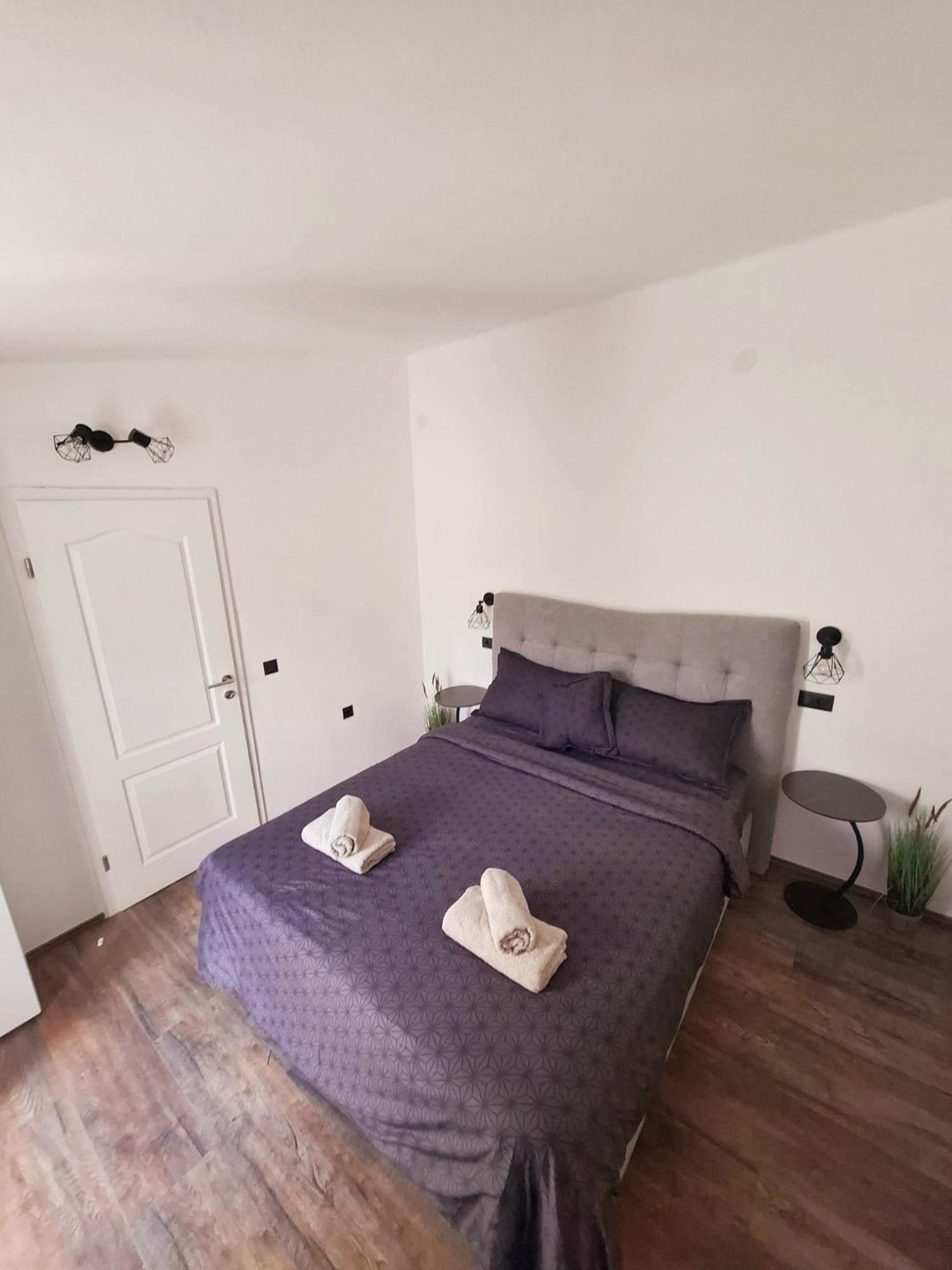 Apartman Simun Apartment พรีมอชเตน ภายนอก รูปภาพ